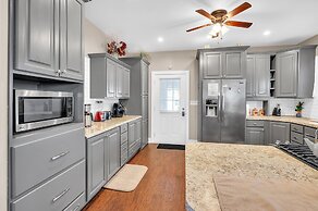 The Cozy Nest Near Wilder Park 4 Bedroom Home