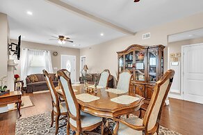 The Cozy Nest Near Wilder Park 4 Bedroom Home