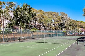 2585 Forest Ridge 2 Bedroom Condo