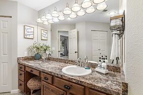 Lakefront Paradise at the Pointe - Multiple Pools