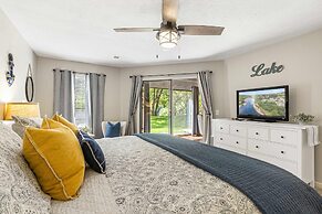 Lakefront Paradise at the Pointe - Multiple Pools