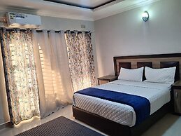 GATOMA EXECUTIVE LODGE