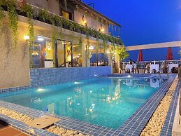 Bronam Residence & Spa