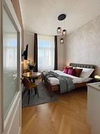 Rašínovo nábřeží - Riverside Residence