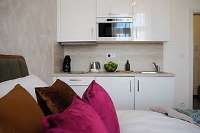 Rašínovo nábřeží - Riverside Residence