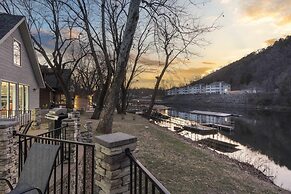 Foggy River Retreat For 16!