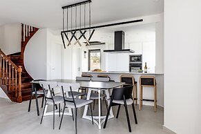 NOLA Nomadic Luxury Villas