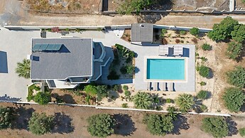 NOLA Nomadic Luxury Villas