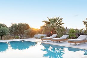 NOLA Nomadic Luxury Villas