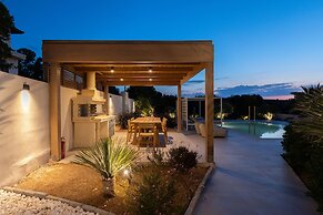 NOLA Nomadic Luxury Villas