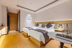 Star Season Hotel