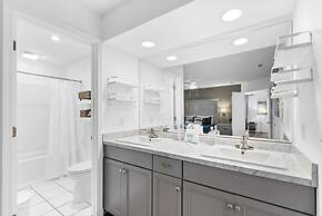 Lake Front Escape For 8!