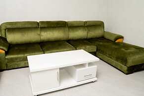 Dallas Style inner Apartment