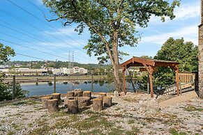 Lake Shore Landing For 20!