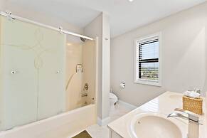 Lake Shore Landing For 20!