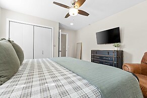 Lake Shore Landing For 20!