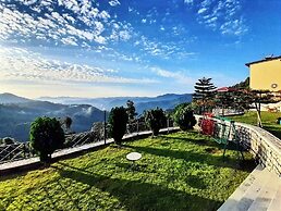 Mist n Meadows Resort