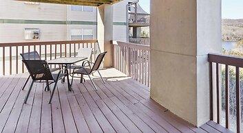 Scenic Lakeview Stay for 5!