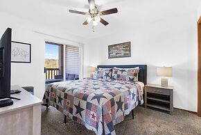 Scenic Lakeview Stay for 5!