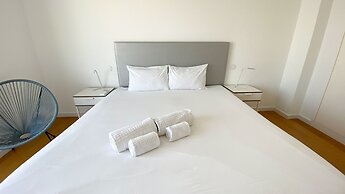 Penthouse Triplex com Jacuzzi T3 HsR Vilamarina