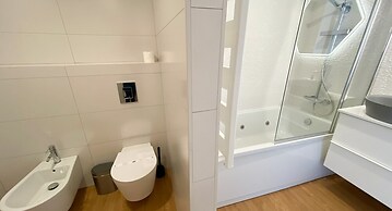 Penthouse Triplex com Jacuzzi T3 HsR Vilamarina