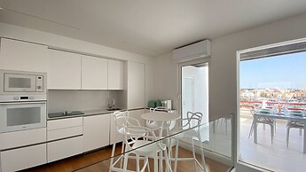 Penthouse Triplex com Jacuzzi T3 HsR Vilamarina