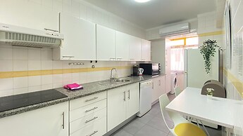 WOW Frente Praia II T2 HsR Quarteira