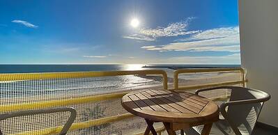 WOW Frente Praia II T2 HsR Quarteira