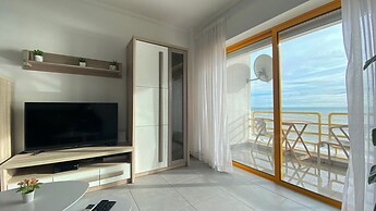 WOW Frente Praia II T2 HsR Quarteira