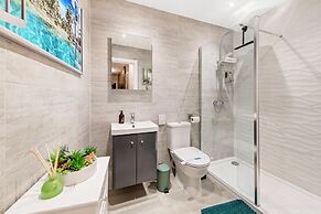 Luxury Leicester Apartment Retreat