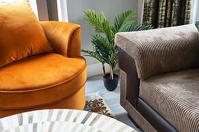 Luxury Leicester Apartment Retreat