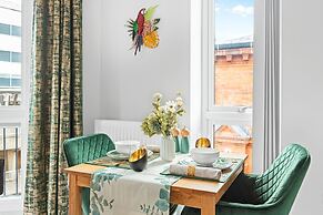 Luxury Leicester Apartment Retreat