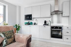 Luxury Leicester Apartment Retreat