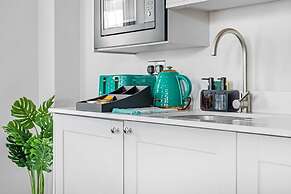 Luxury Leicester Apartment Retreat