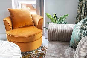Luxury Leicester Apartment Retreat