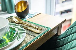 Luxury Leicester Apartment Retreat