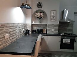 Telford - Apartment - Sleeps 5 - Flat 4