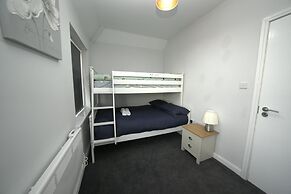 Telford - Apartment - Sleeps 5 - Flat 4