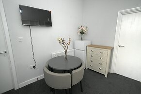 Telford - Apartment - Sleeps 4 - 85ws