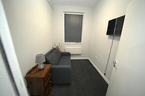 Charming Oxford Apartment in Telford - Flat 2
