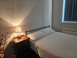 Charming Oxford Apartment in Telford - Flat 2