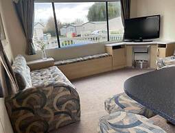 Sunny Chalet Retreat in Skegness