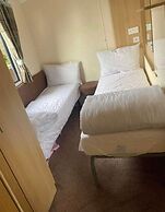 Sunny Chalet Retreat in Skegness