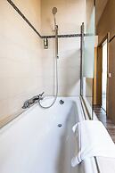 Modern Apartment - AC- 1br-2p- Geneva