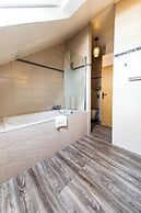 Modern Apartment - AC- 1br-2p- Geneva