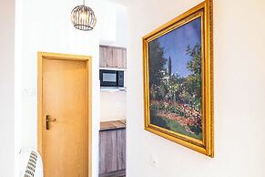 Modern Apartment - AC- 1br-2p- Geneva