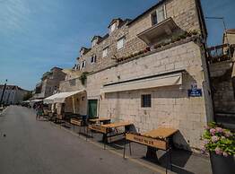 Stone House Seaside Retreat on Brač Island
