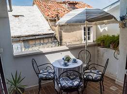 Stone House Seaside Retreat on Brač Island