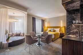 Mamaison Hotel Chain Bridge Budapest