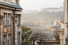 Mamaison Hotel Chain Bridge Budapest